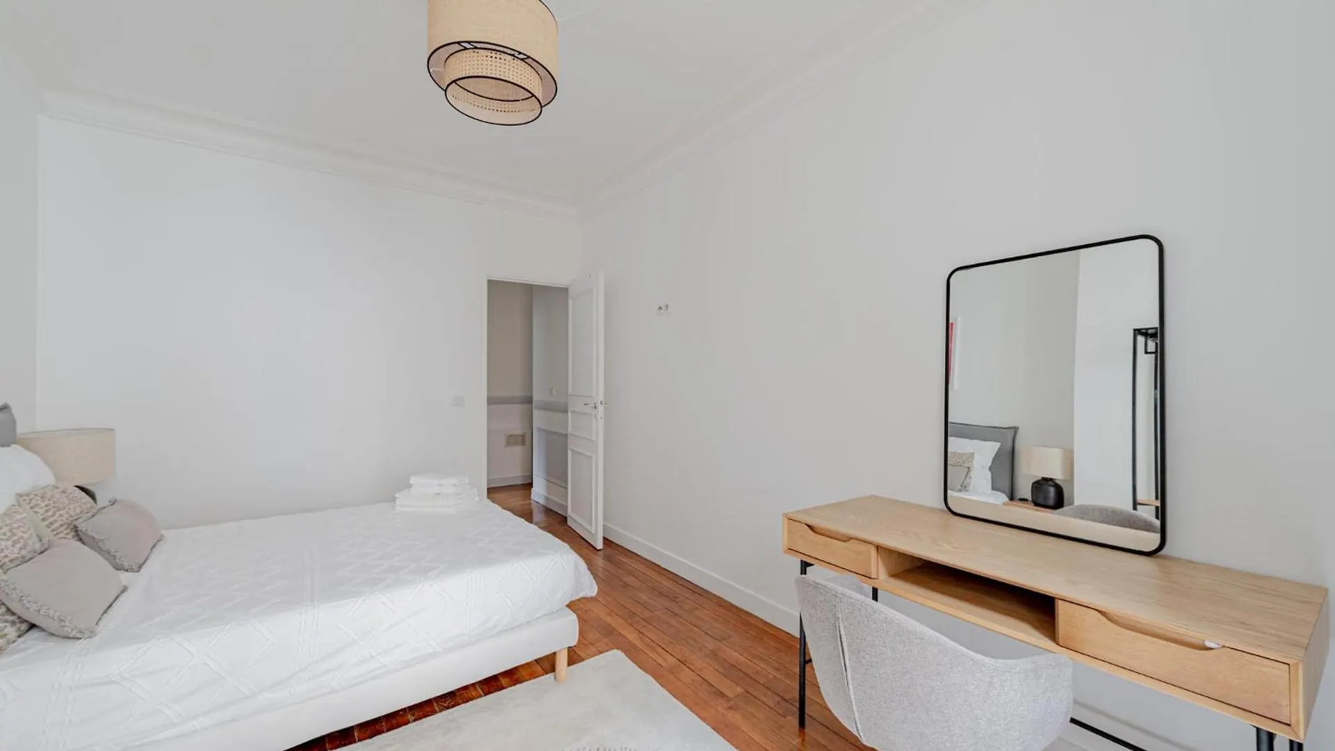 Apartamento Parisian Elegance 2Bedr In The 16Th