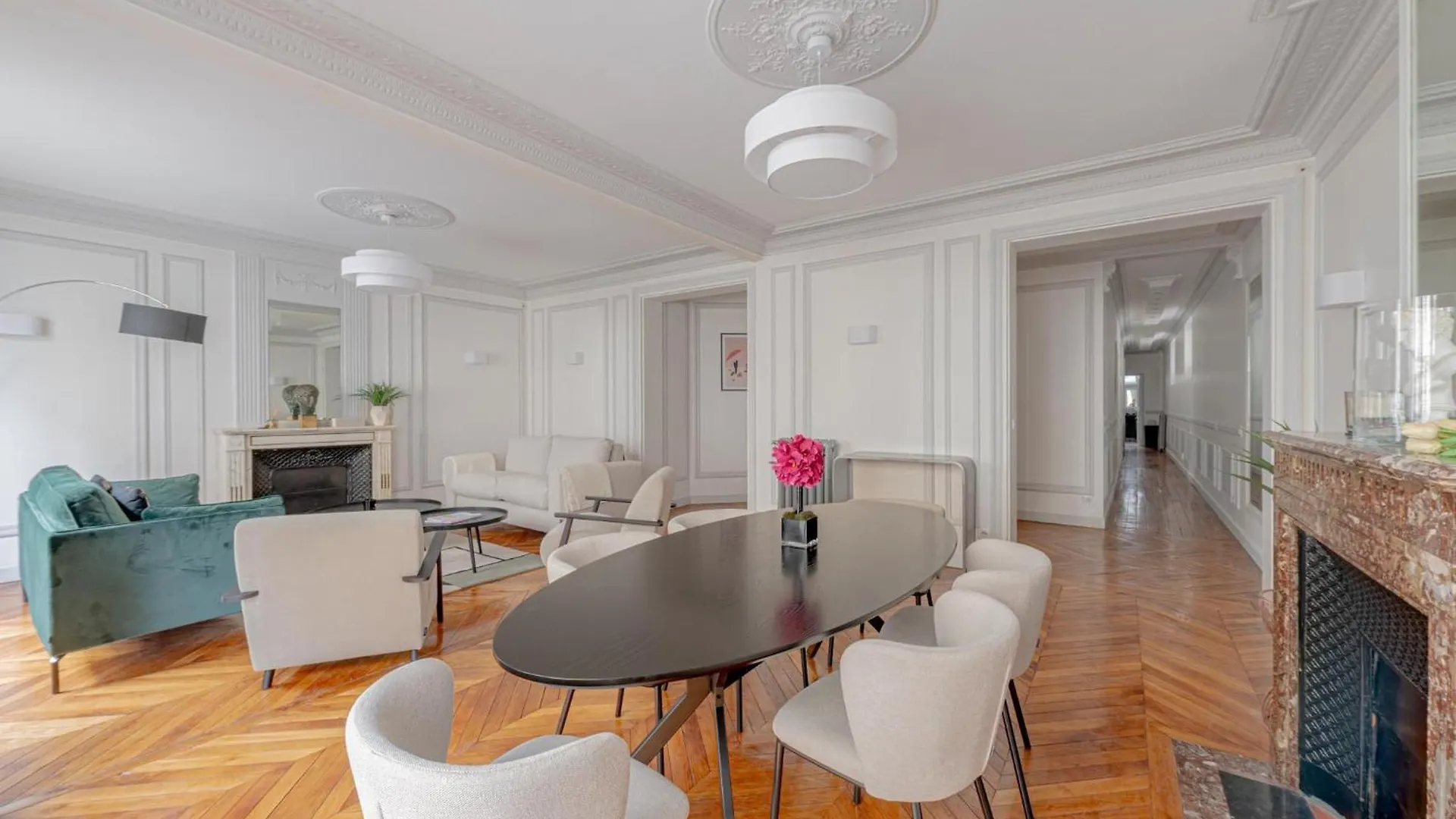 Apartamento Parisian Elegance 2Bedr In The 16Th 0*,  Francia
