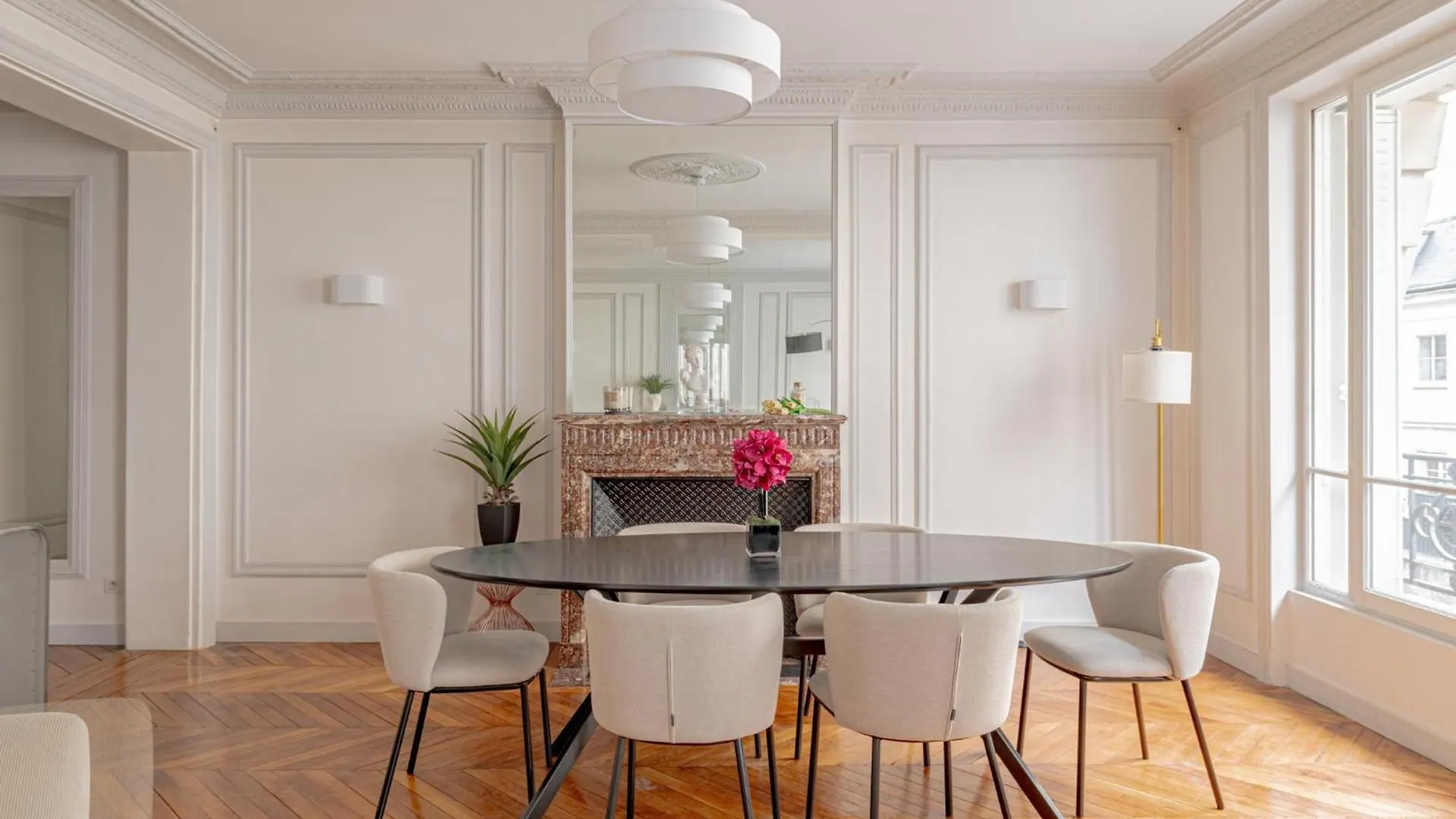 Apartamento Parisian Elegance 2Bedr In The 16Th